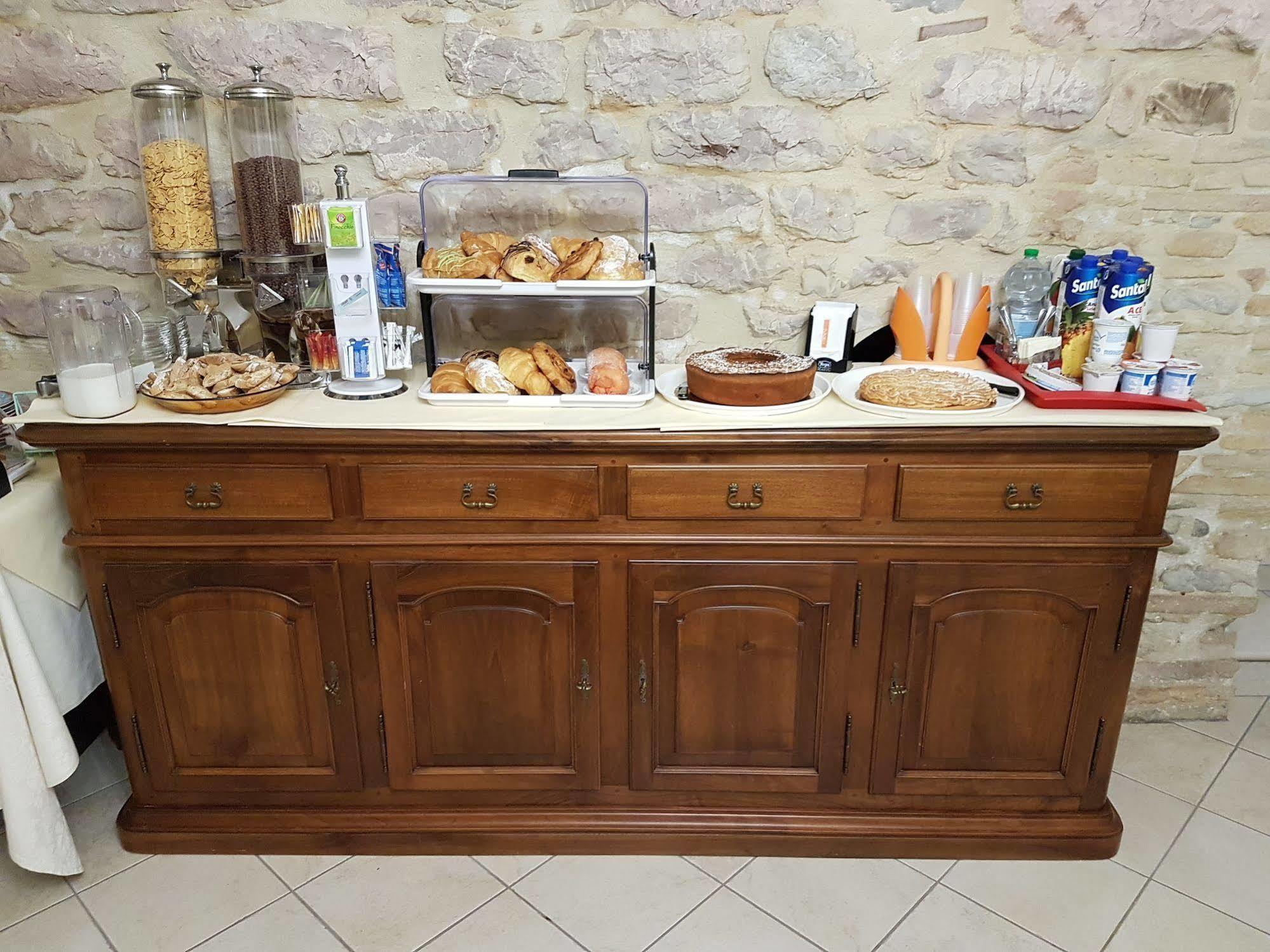 Hotel Ponte San Vittorino Assisi Luaran gambar