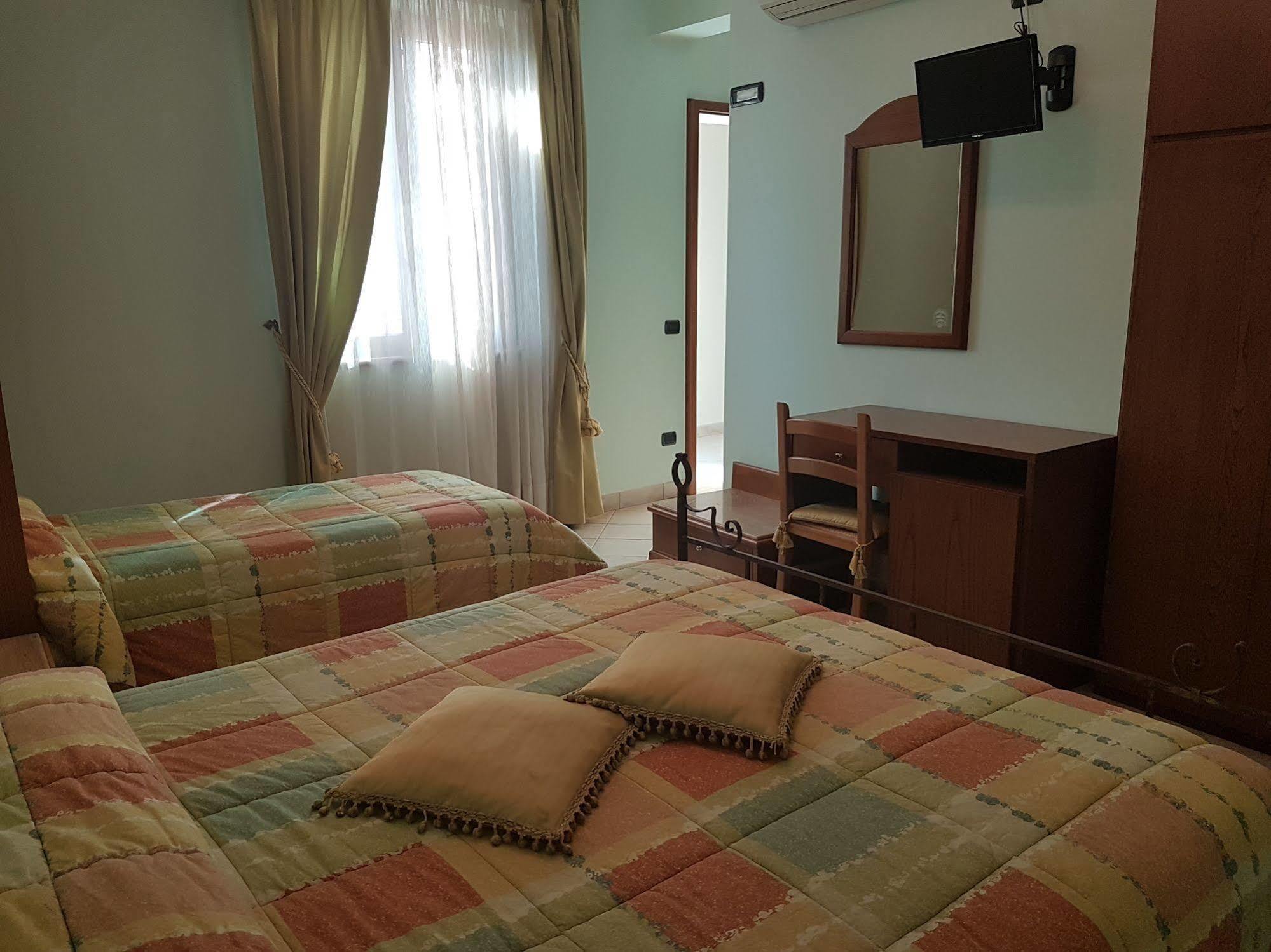 Hotel Ponte San Vittorino Assisi Luaran gambar