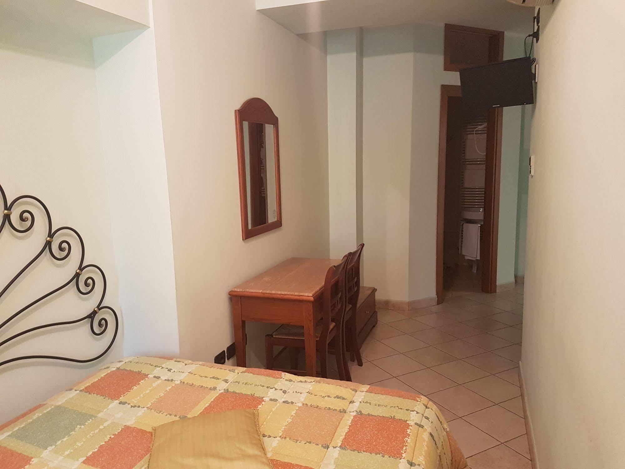 Hotel Ponte San Vittorino Assisi Luaran gambar