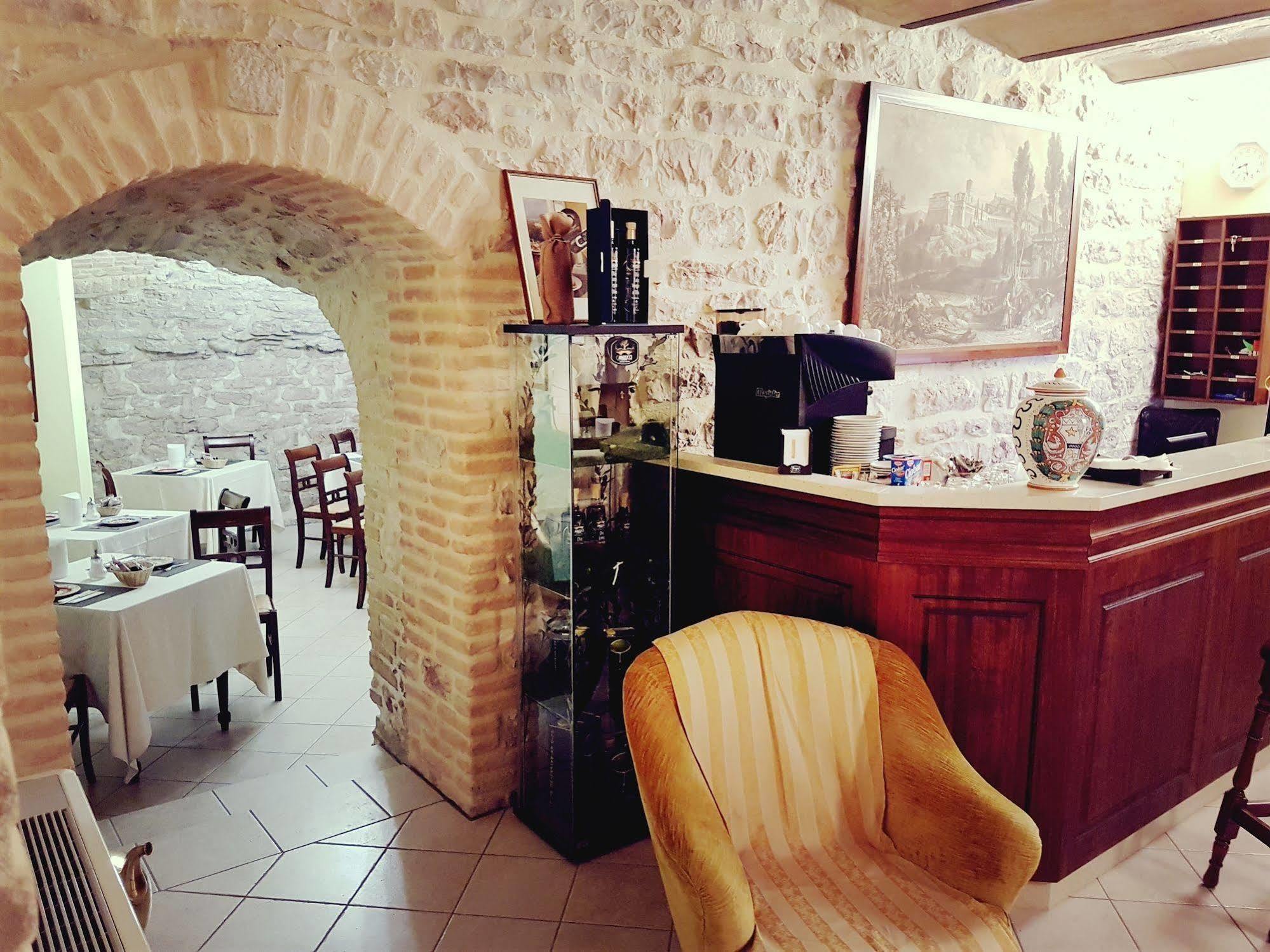 Hotel Ponte San Vittorino Assisi Luaran gambar